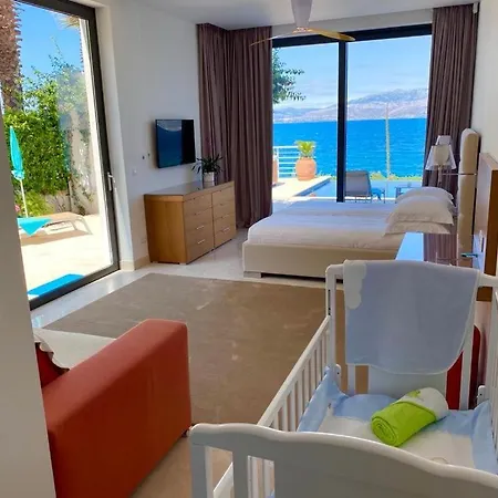 Luxury Seafront Supreme With Private Pool, Jacuzzi, Sauna And Gym At The Beach In - Brac 빌라 *
