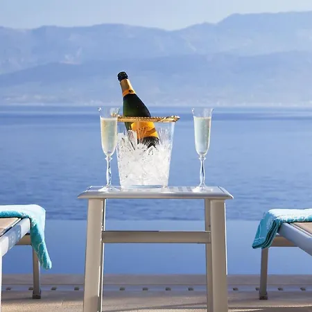Luxury Seafront Supreme With Private Pool, Jacuzzi, Sauna And Gym At The Beach In - Brac 빌라 *